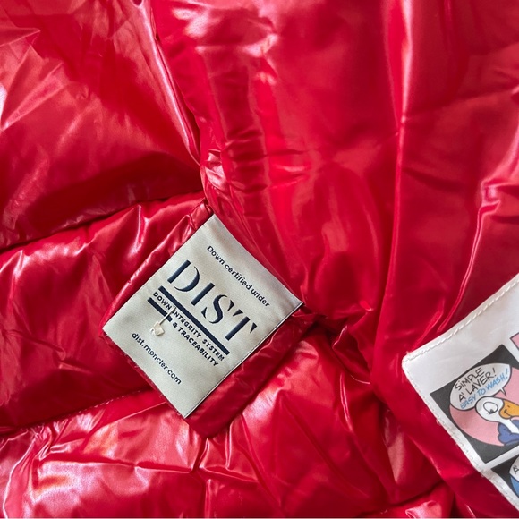 Moncler Red Puffer Kids - Picture 7 of 15